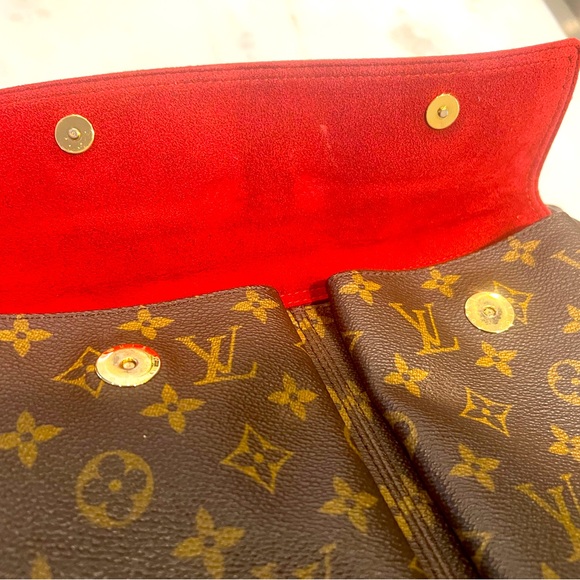 Louis Vuitton Viva Cite Monogram Canvas GM handbag - Picture 6 of 12